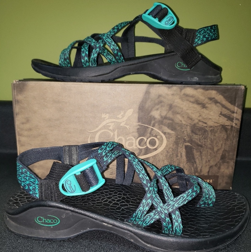 Chaco sandals green and black size 9 med
